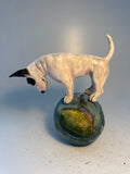 Bullie on coloured ball